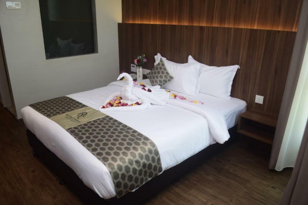 Rest And Comfort Boutique Hotel Kuala Terengganu Exteriör bild