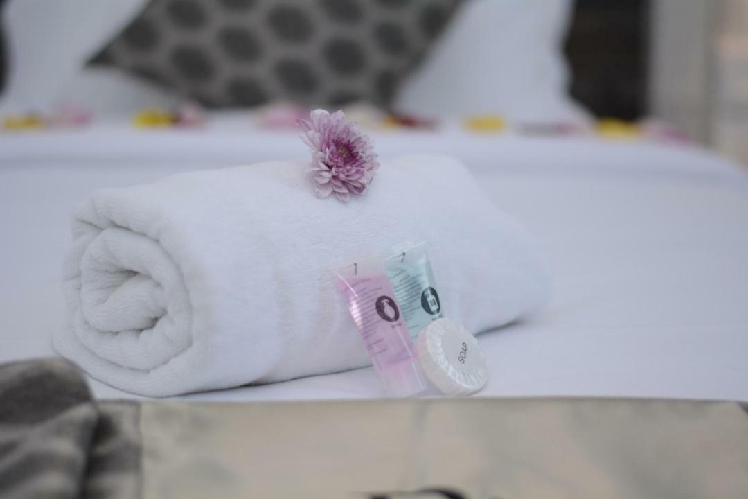 Rest And Comfort Boutique Hotel Kuala Terengganu Exteriör bild